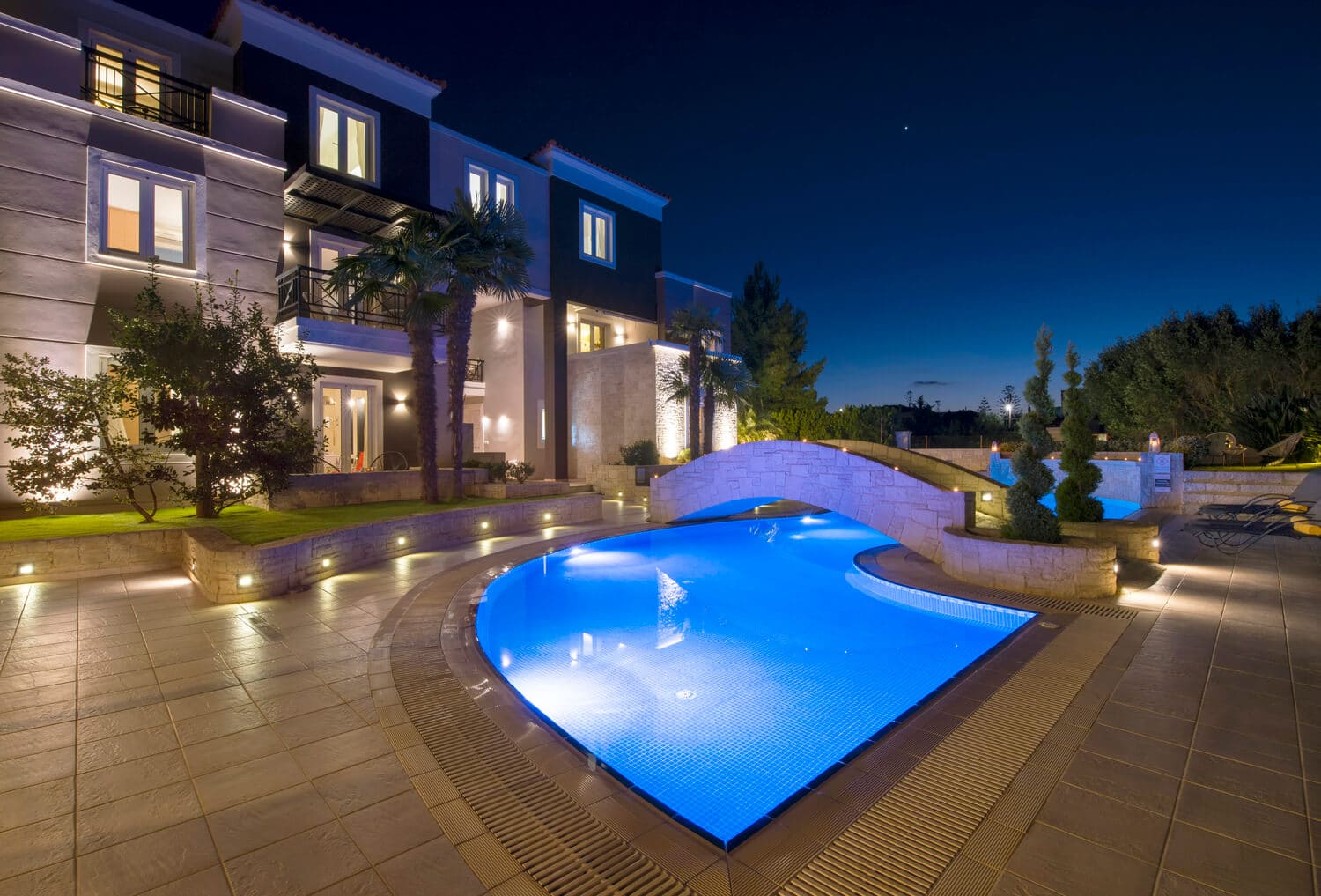 Αrtdeco Luxury Suites